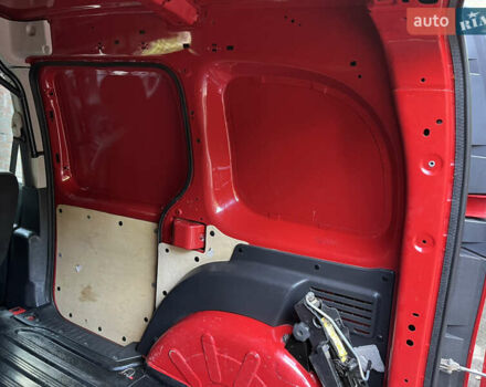 Червоний Мерседес Сітан, об'ємом двигуна 1.46 л та пробігом 280 тис. км за 7200 $, фото 23 на Automoto.ua