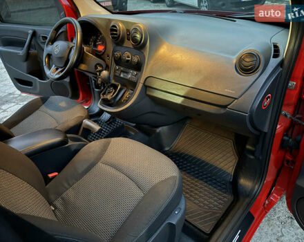 Красный Мерседес Ситан, объемом двигателя 1.5 л и пробегом 187 тыс. км за 11599 $, фото 20 на Automoto.ua