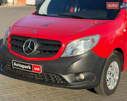 Червоний Мерседес Сітан, об'ємом двигуна 1.5 л та пробігом 229 тис. км за 7990 $, фото 2 на Automoto.ua
