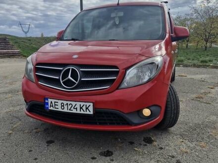 Мерседес Ситан 2014 в Днепре (Днепропетровске) на Automoto.ua Красный Мерседес Ситан, объемом двигателя 1.46 л и пробегом 210 тыс. км за 9500 $, фото 1 на Automoto.ua