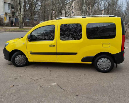 Жовтий Мерседес Citan пас., об'ємом двигуна 1.5 л та пробігом 203 тис. км за 8300 $, фото 5 на Automoto.ua