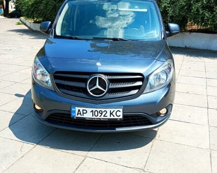 Сірий Мерседес Сітан, об'ємом двигуна 1.5 л та пробігом 214 тис. км за 11000 $, фото 1 на Automoto.ua