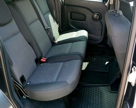 Сірий Мерседес Сітан, об'ємом двигуна 1.5 л та пробігом 214 тис. км за 11000 $, фото 7 на Automoto.ua