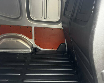 Серый Мерседес Ситан, объемом двигателя 1.46 л и пробегом 190 тыс. км за 15550 $, фото 42 на Automoto.ua