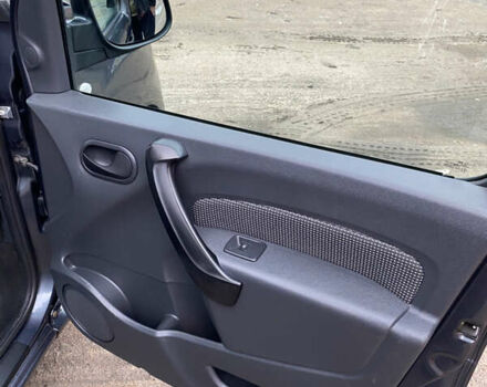 Серый Мерседес Ситан, объемом двигателя 1.46 л и пробегом 196 тыс. км за 9500 $, фото 26 на Automoto.ua