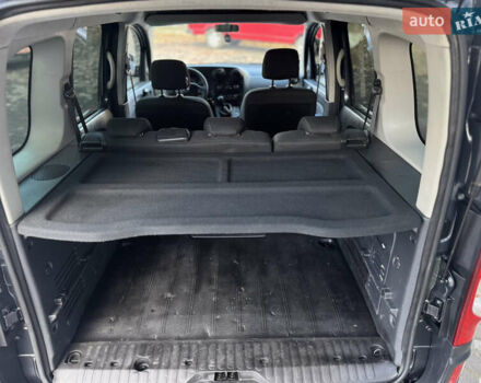 Серый Мерседес Ситан, объемом двигателя 1.46 л и пробегом 245 тыс. км за 9700 $, фото 11 на Automoto.ua