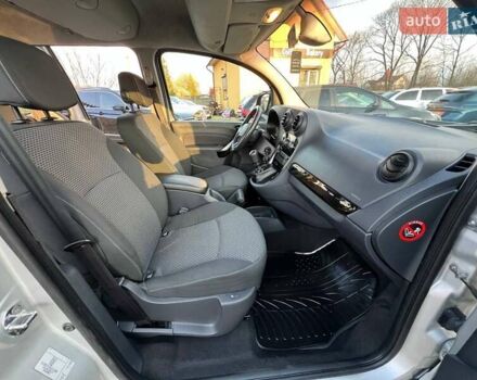 Сірий Мерседес Сітан, об'ємом двигуна 1.46 л та пробігом 186 тис. км за 10200 $, фото 10 на Automoto.ua