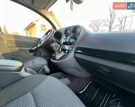 Сірий Мерседес Сітан, об'ємом двигуна 1.46 л та пробігом 186 тис. км за 10200 $, фото 18 на Automoto.ua