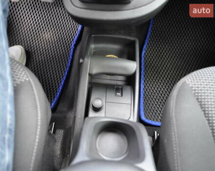 Мерседес Ситан 2016 в Киеве на Automoto.ua Серый Мерседес Ситан, объемом двигателя 1.46 л и пробегом 235 тыс. км за 10800 $, фото 54 на Automoto.ua