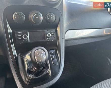 Серый Мерседес Ситан, объемом двигателя 1.46 л и пробегом 193 тыс. км за 12850 $, фото 42 на Automoto.ua