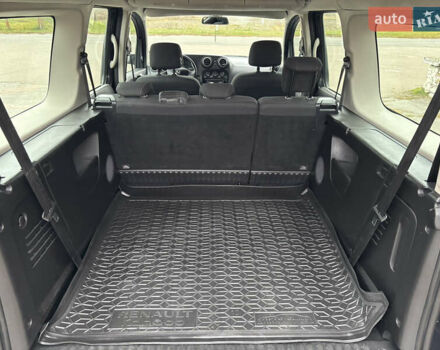 Серый Мерседес Ситан, объемом двигателя 1.46 л и пробегом 189 тыс. км за 12950 $, фото 19 на Automoto.ua