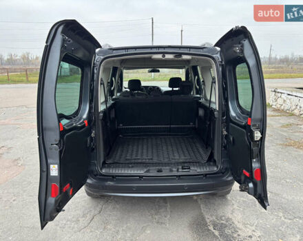 Серый Мерседес Ситан, объемом двигателя 1.46 л и пробегом 189 тыс. км за 12950 $, фото 17 на Automoto.ua