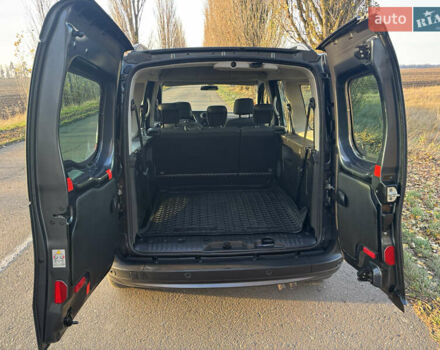 Серый Мерседес Ситан, объемом двигателя 1.46 л и пробегом 193 тыс. км за 12850 $, фото 54 на Automoto.ua