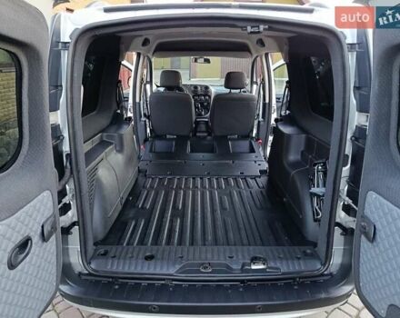 Серый Мерседес Ситан, объемом двигателя 1.46 л и пробегом 119 тыс. км за 14777 $, фото 3 на Automoto.ua