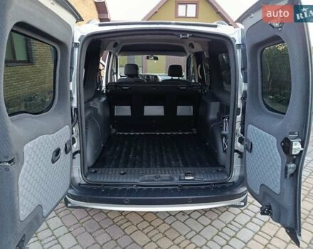 Серый Мерседес Ситан, объемом двигателя 1.46 л и пробегом 119 тыс. км за 14777 $, фото 10 на Automoto.ua