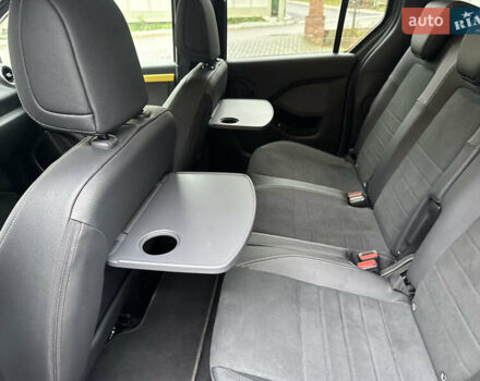 Серый Мерседес Ситан, объемом двигателя 0 л и пробегом 11 тыс. км за 25900 $, фото 21 на Automoto.ua