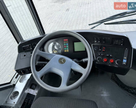 Белый Мерседес Ситаро, объемом двигателя 11.97 л и пробегом 720 тыс. км за 28000 $, фото 18 на Automoto.ua