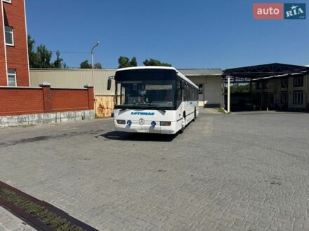 Белый Мерседес Конекто, объемом двигателя 12 л и пробегом 1000 тыс. км за 10000 $, фото 1 на Automoto.ua