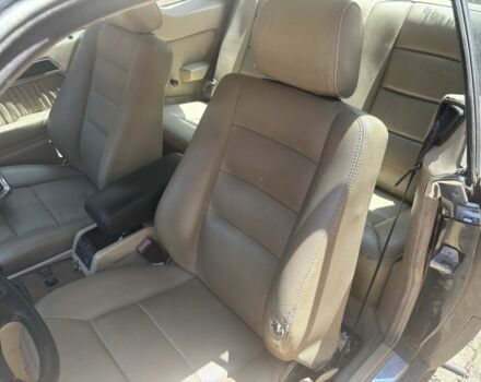 Мерседес Купе, объемом двигателя 3.2 л и пробегом 300 тыс. км за 1000 $, фото 3 на Automoto.ua