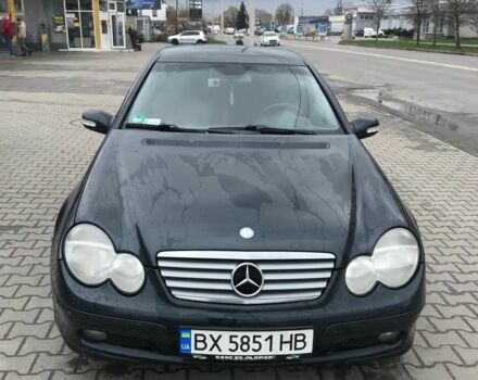 Мерседес Купе 2002 в Хмельницком на Automoto.ua Синий Мерседес Купе, объемом двигателя 1.8 л и пробегом 380 тыс. км за 3999 $, фото 1 на Automoto.ua