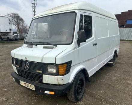 Белый Мерседес Другая, объемом двигателя 2.3 л и пробегом 300 тыс. км за 500 $, фото 4 на Automoto.ua