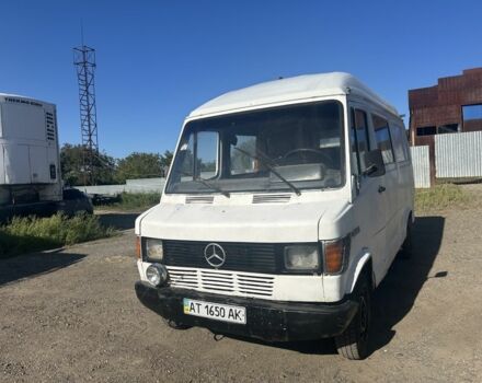 Белый Мерседес Другая, объемом двигателя 2.3 л и пробегом 300 тыс. км за 500 $, фото 1 на Automoto.ua