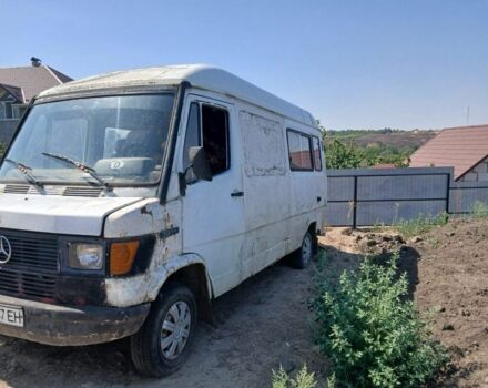 Білий Мерседес Інша, об'ємом двигуна 3 л та пробігом 200 тис. км за 1750 $, фото 2 на Automoto.ua