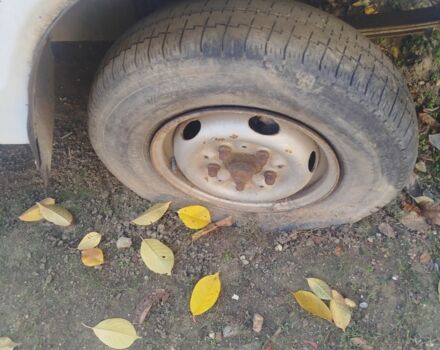 Белый Мерседес Другая, объемом двигателя 2.9 л и пробегом 300 тыс. км за 1000 $, фото 1 на Automoto.ua