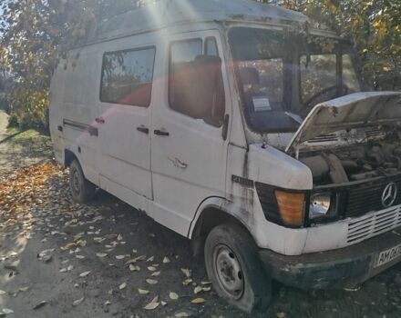 Белый Мерседес Другая, объемом двигателя 2.9 л и пробегом 300 тыс. км за 1000 $, фото 5 на Automoto.ua