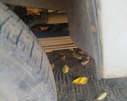 Белый Мерседес Другая, объемом двигателя 2.9 л и пробегом 300 тыс. км за 1000 $, фото 4 на Automoto.ua