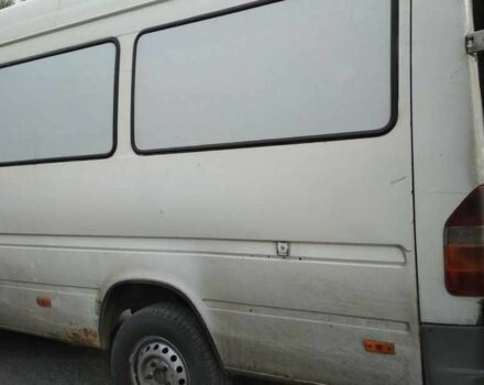 Білий Мерседес Інша, об'ємом двигуна 2.9 л та пробігом 250 тис. км за 2984 $, фото 5 на Automoto.ua