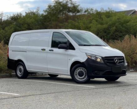 Білий Мерседес Інша, об'ємом двигуна 2 л та пробігом 24 тис. км за 19000 $, фото 2 на Automoto.ua