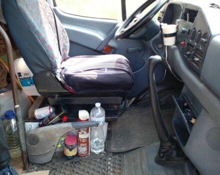 Белый Мерседес Другая, объемом двигателя 2.3 л и пробегом 500 тыс. км за 4600 $, фото 2 на Automoto.ua