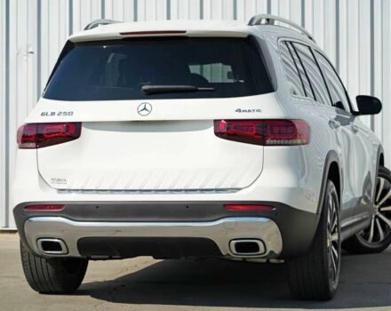 Білий Мерседес Інша, об'ємом двигуна 2 л та пробігом 21 тис. км за 14000 $, фото 4 на Automoto.ua