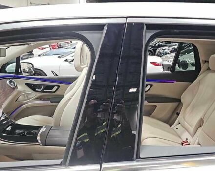 Белый Мерседес Другая, объемом двигателя 0 л и пробегом 23 тыс. км за 92000 $, фото 9 на Automoto.ua