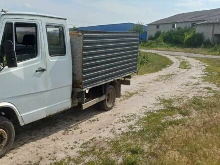 Мерседес Другая 1989 в Житомире на Automoto.ua Белый Мерседес Другая, объемом двигателя 2.8 л и пробегом 300 тыс. км за 2500 $, фото 1 на Automoto.ua