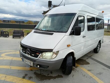 Мерседес Другая 2004 в Рахове на Automoto.ua Белый Мерседес Другая, объемом двигателя 2.1 л и пробегом 526 тыс. км за 7500 $, фото 1 на Automoto.ua