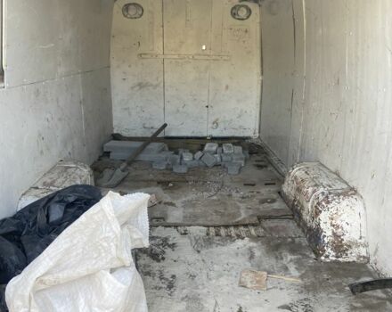 Бежевый Мерседес Другая, объемом двигателя 2.3 л и пробегом 452 тыс. км за 1500 $, фото 4 на Automoto.ua