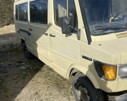 Бежевый Мерседес Другая, объемом двигателя 2.3 л и пробегом 452 тыс. км за 1500 $, фото 6 на Automoto.ua