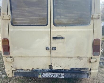 Бежевый Мерседес Другая, объемом двигателя 2.3 л и пробегом 452 тыс. км за 1500 $, фото 3 на Automoto.ua