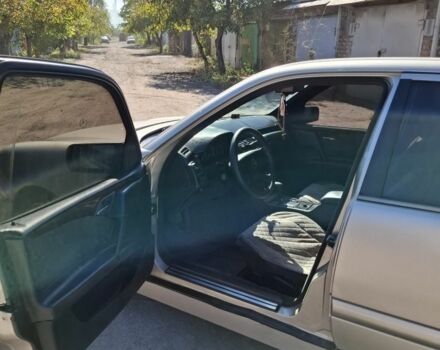 Бежевый Мерседес Другая, объемом двигателя 2.8 л и пробегом 250 тыс. км за 3000 $, фото 3 на Automoto.ua