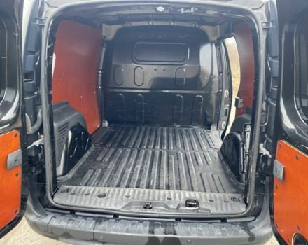 Чорний Мерседес Інша, об'ємом двигуна 1.5 л та пробігом 200 тис. км за 8300 $, фото 5 на Automoto.ua