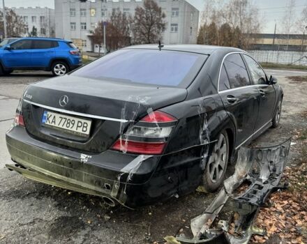 Черный Мерседес Другая, объемом двигателя 5.5 л и пробегом 240 тыс. км за 3700 $, фото 5 на Automoto.ua