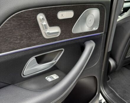 Чорний Мерседес Інша, об'ємом двигуна 3 л та пробігом 146 тис. км за 72012 $, фото 21 на Automoto.ua