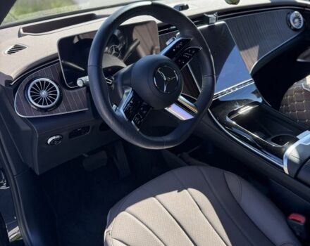 Черный Мерседес Другая, объемом двигателя 0 л и пробегом 7 тыс. км за 50000 $, фото 5 на Automoto.ua