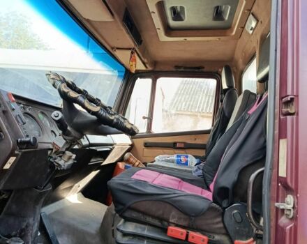 Красный Мерседес Другая, объемом двигателя 6 л и пробегом 100 тыс. км за 4500 $, фото 1 на Automoto.ua