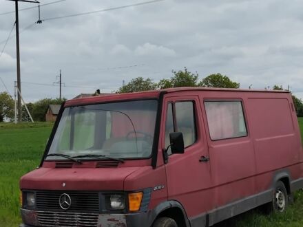 Мерседес Інша 1995 у Луцьку на Automoto.ua Червоний Мерседес Інша, об'ємом двигуна 2.3 л та пробігом 300 тис. км за 2300 $, фото 1 на Automoto.ua