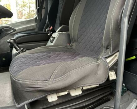 Мерседес Другая, объемом двигателя 0 л и пробегом 0 тыс. км за 18000 $, фото 15 на Automoto.ua