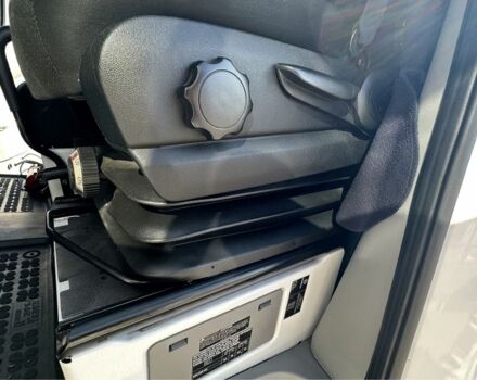 Мерседес Інша, об'ємом двигуна 0 л та пробігом 0 тис. км за 32500 $, фото 9 на Automoto.ua