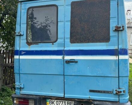 Мерседес Другая, объемом двигателя 2.3 л и пробегом 0 тыс. км за 4199 $, фото 5 на Automoto.ua